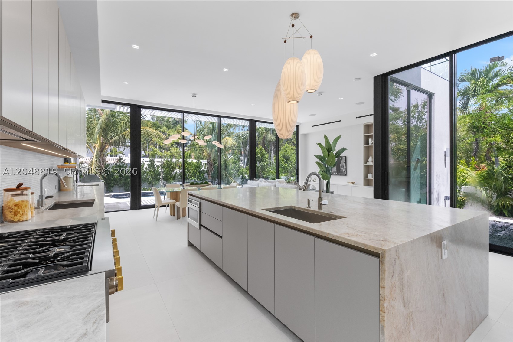 4504 Sheridan Ave, Miami Beach FL 33140