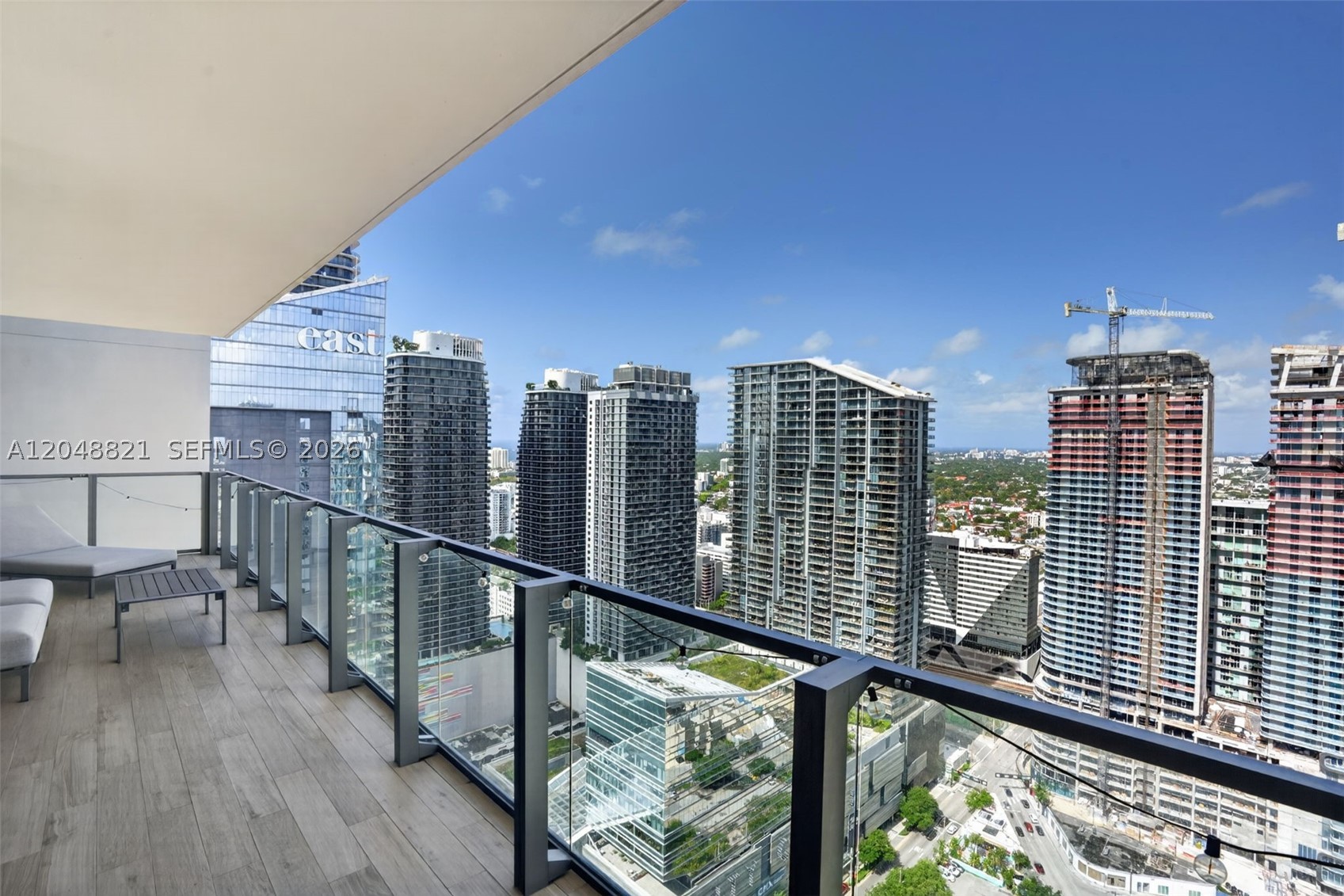 68 SE 6th St #3710, Miami FL 33131