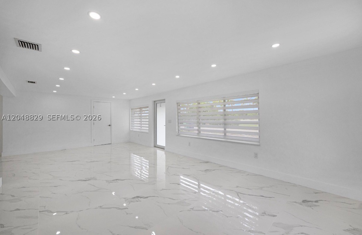 2390 Service Rd, Opa Locka FL 33054
