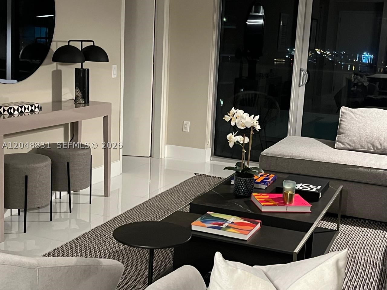 1300 Brickell Bay Dr #2208, Miami FL 33131