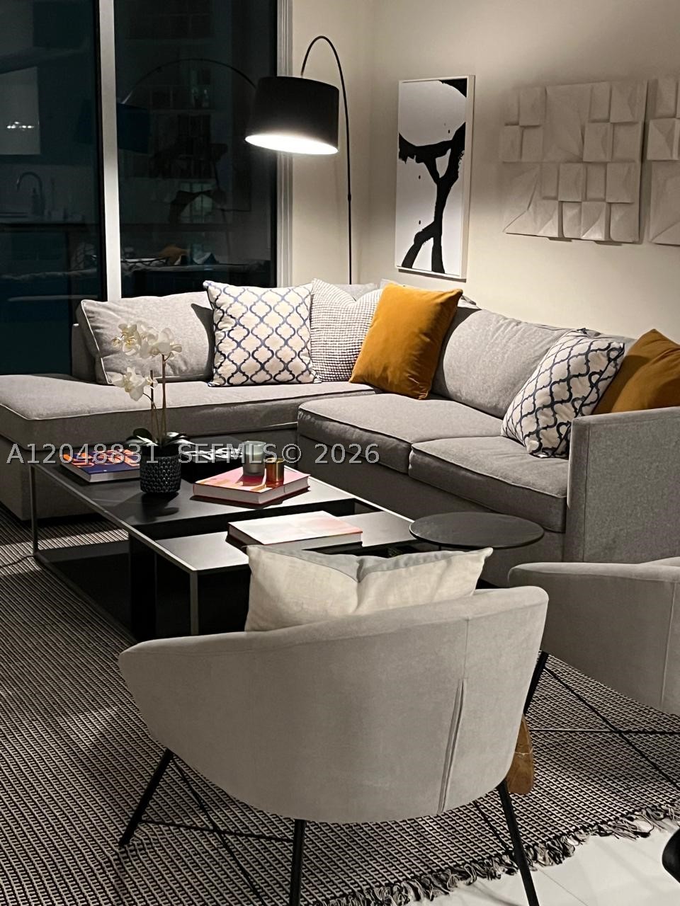 1300 Brickell Bay Dr #2208, Miami FL 33131