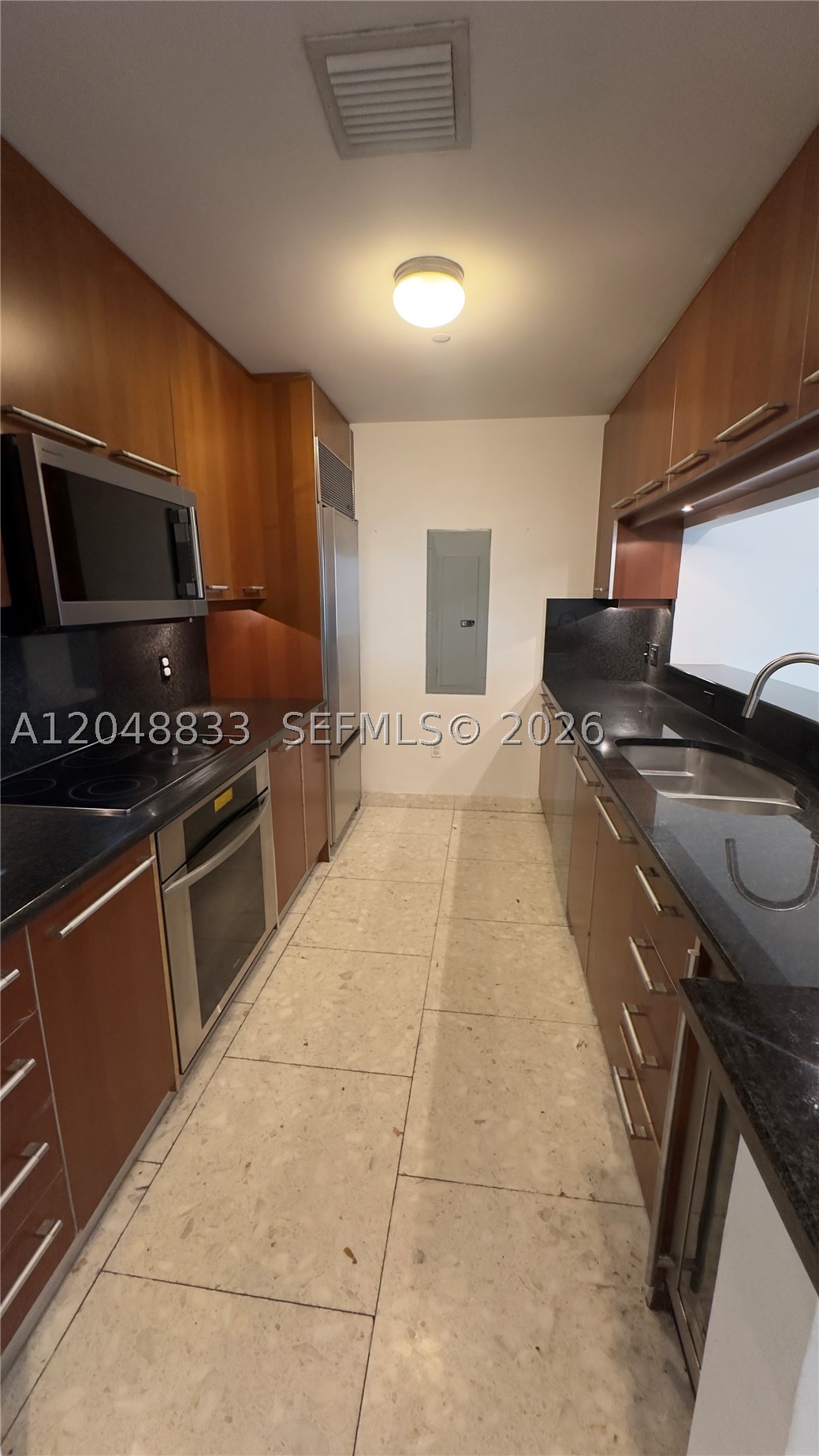901 Brickell Key Blvd #1102, Miami FL 33131