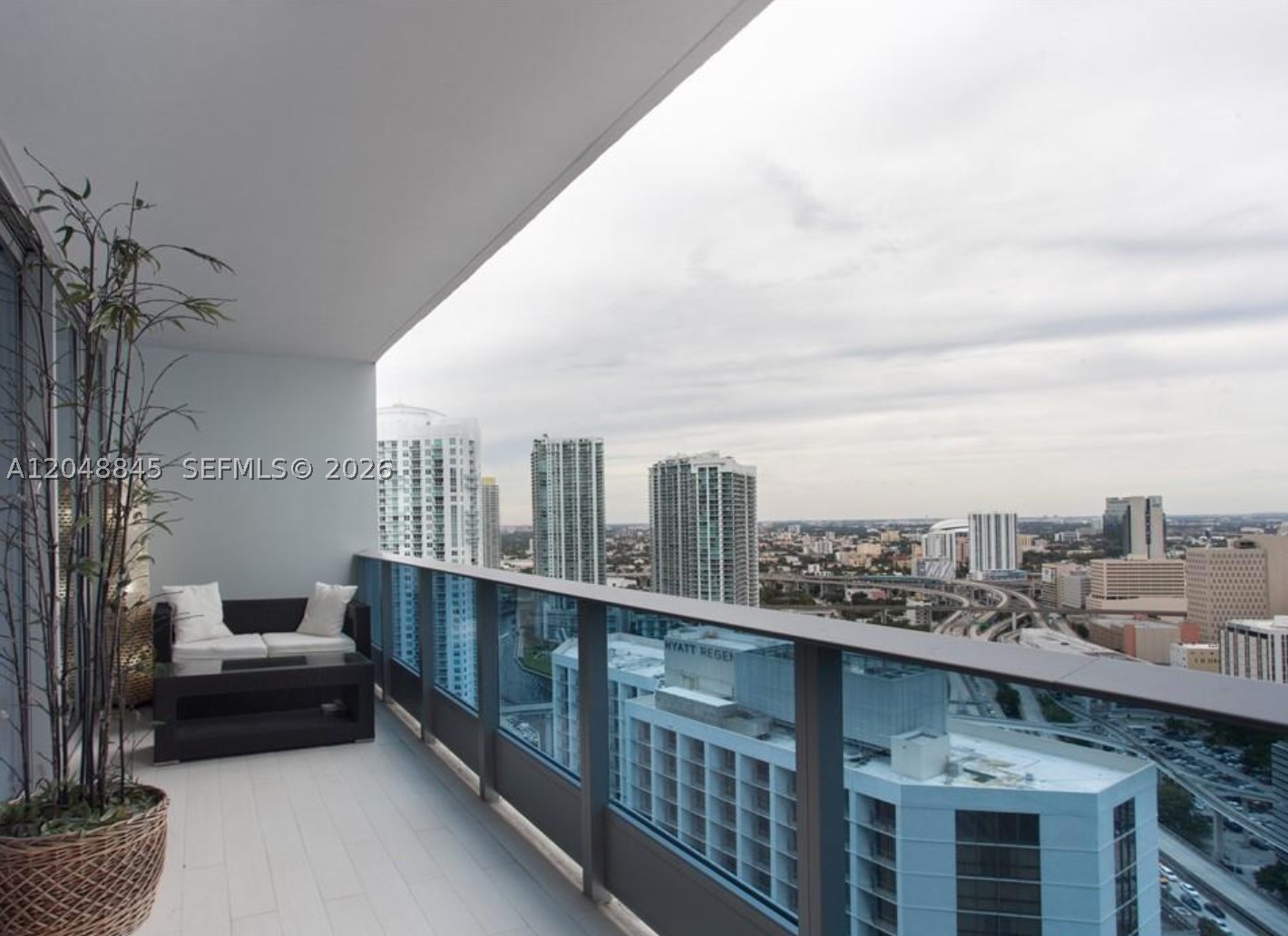 200 Biscayne Boulevard Way #3209, Miami FL 33131