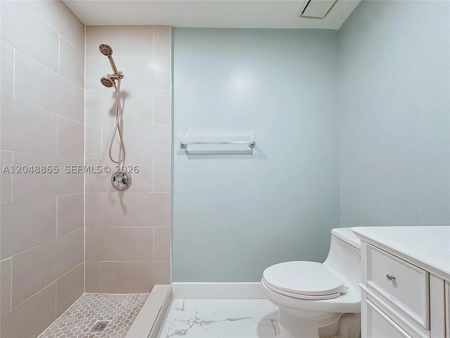 10014 Hammocks Blvd #201-4, Miami FL 33196