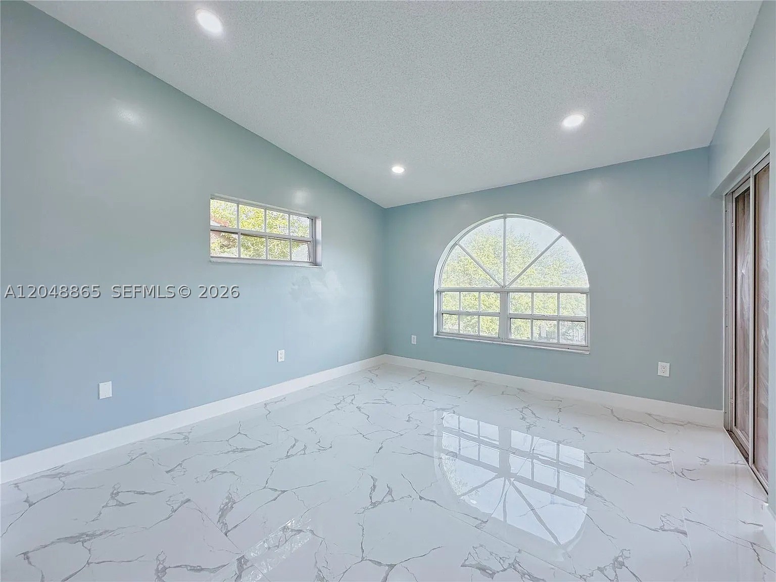 10014 Hammocks Blvd #201-4, Miami FL 33196