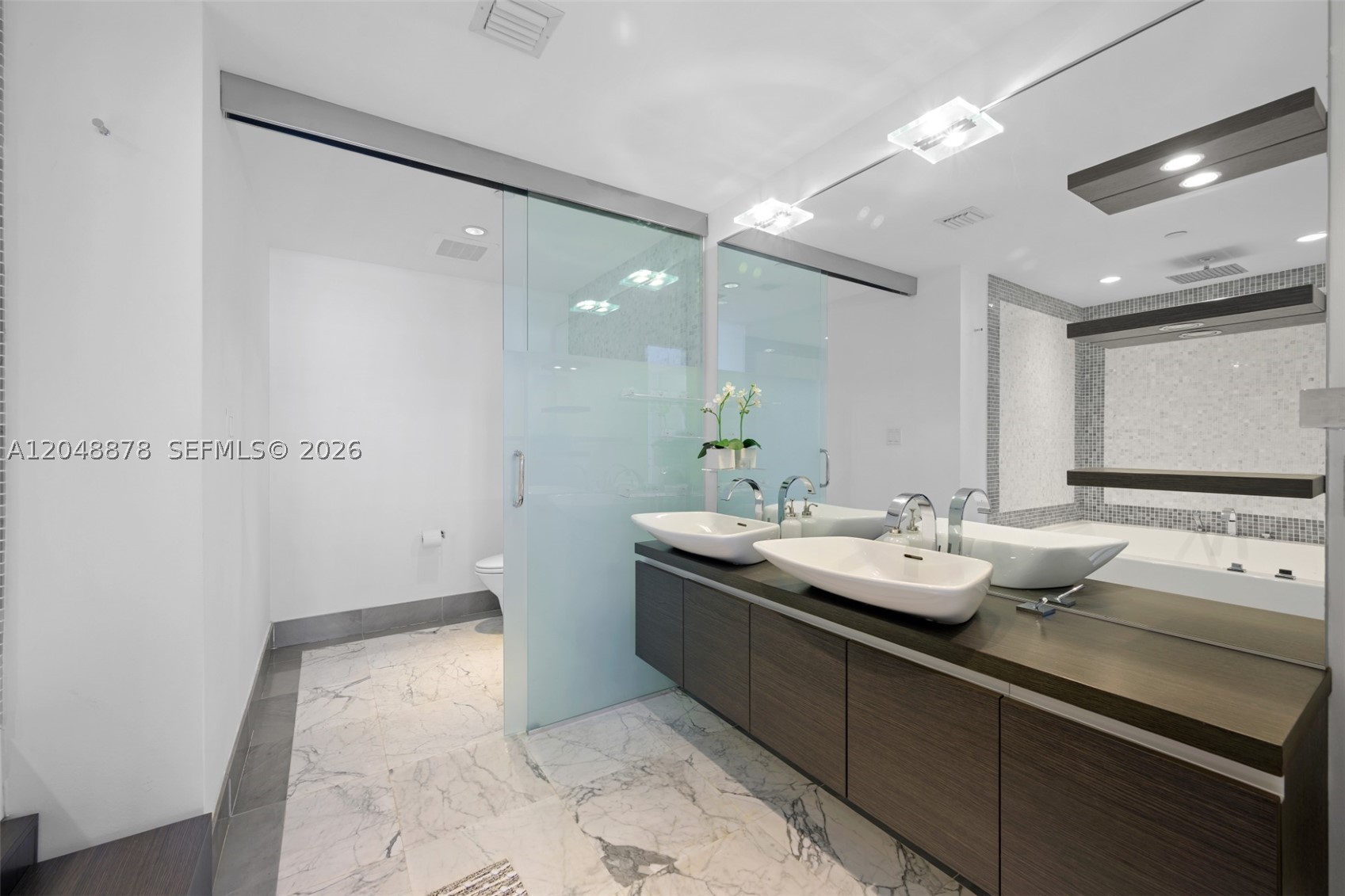200 Biscayne Boulevard Way #4314, Miami FL 33131