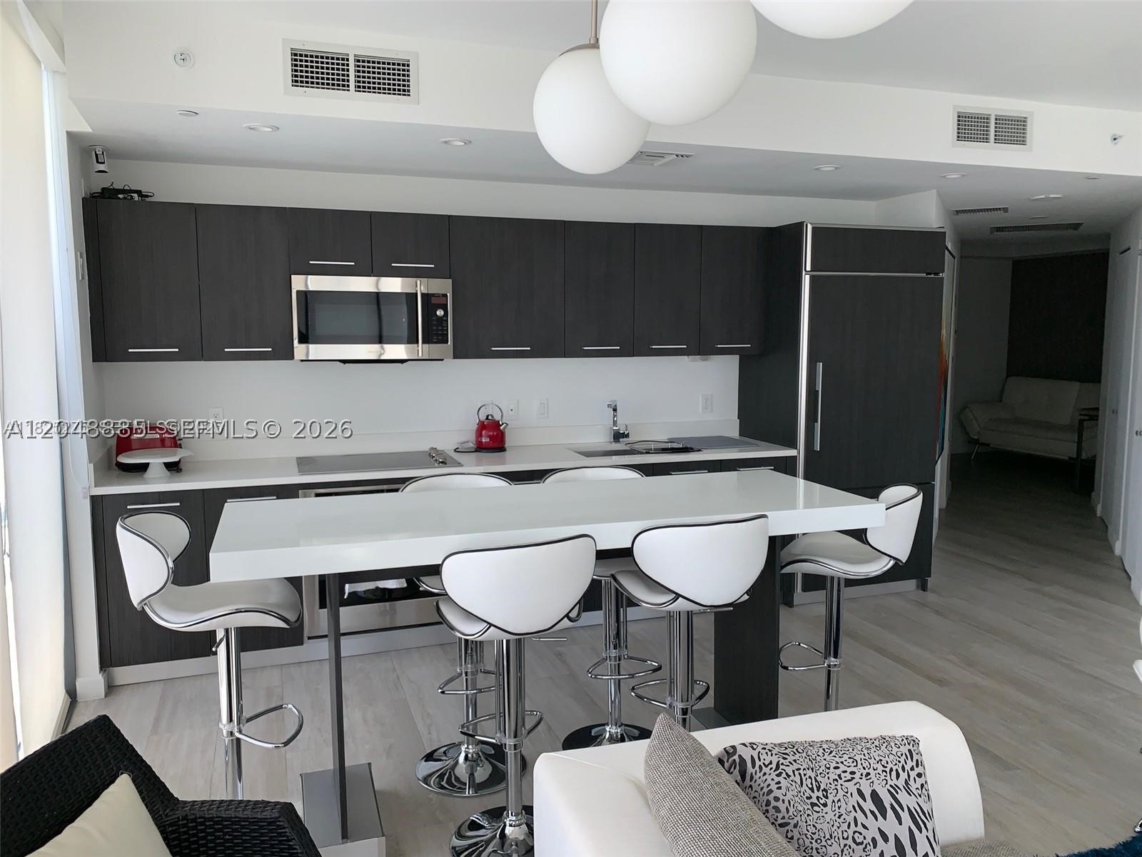 55 SW 9th St #2706, Miami FL 33130