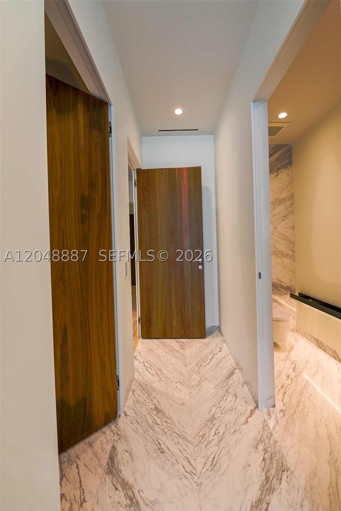 5 Grove Isle Dr #L404, Coconut Grove FL 33133