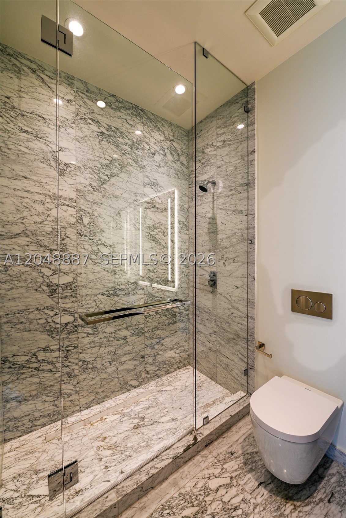 5 Grove Isle Dr #L404, Coconut Grove FL 33133
