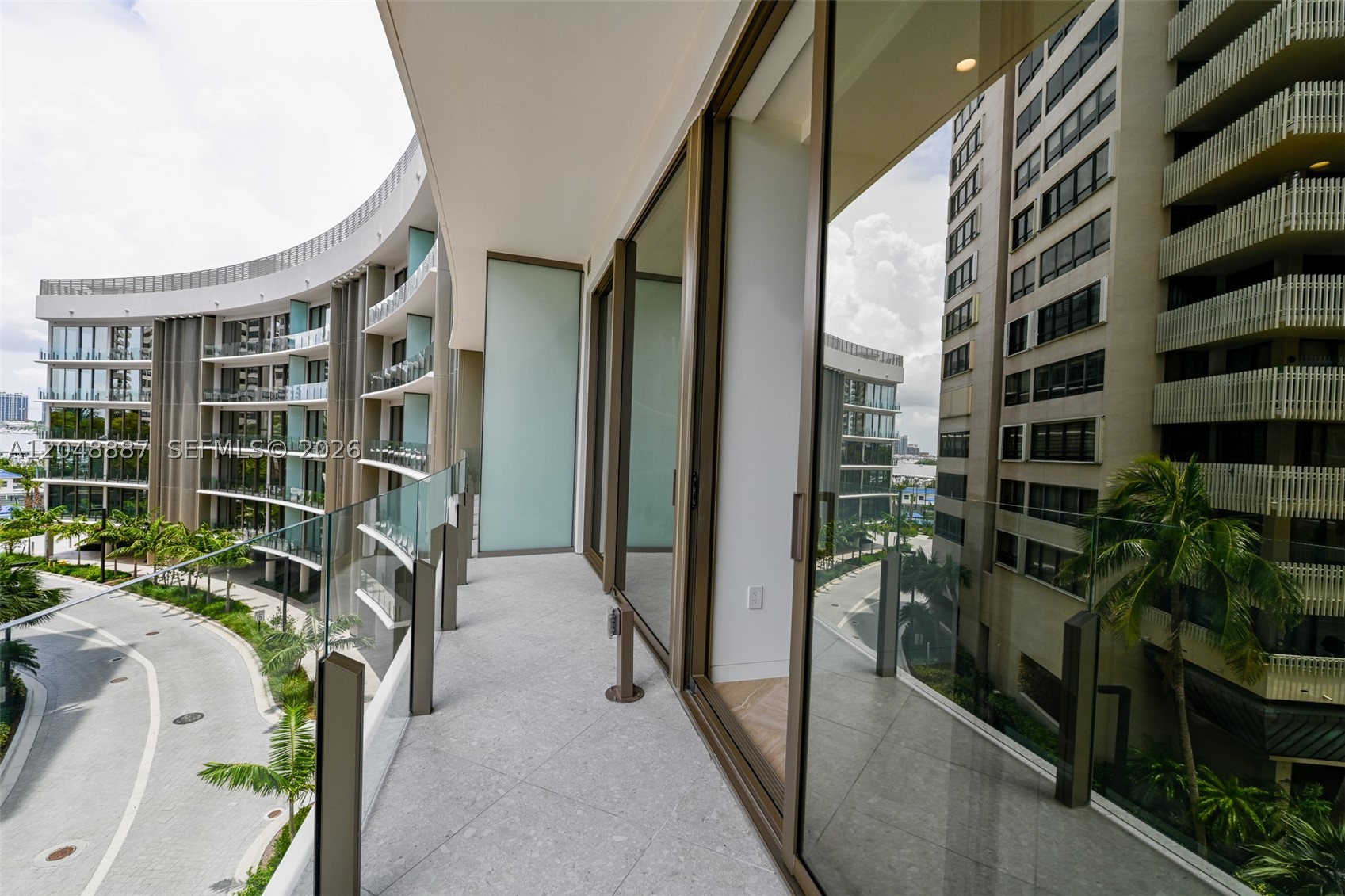 5 Grove Isle Dr #L404, Coconut Grove FL 33133