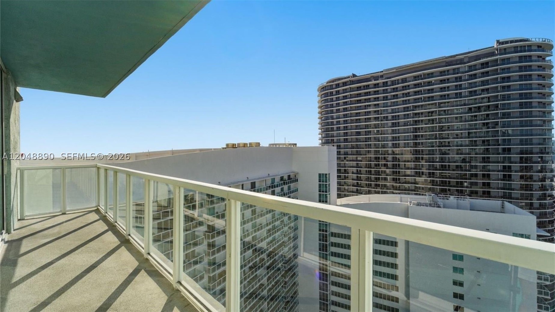 Miami FL 33132 - A12048890