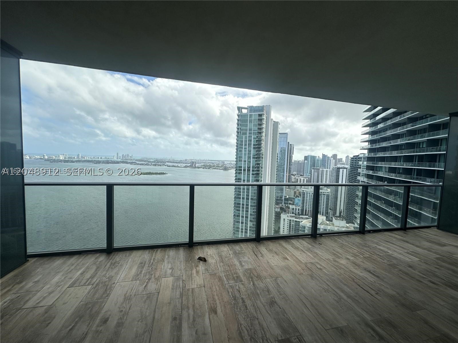 650 NE 32nd St #4205, Miami FL 33137
