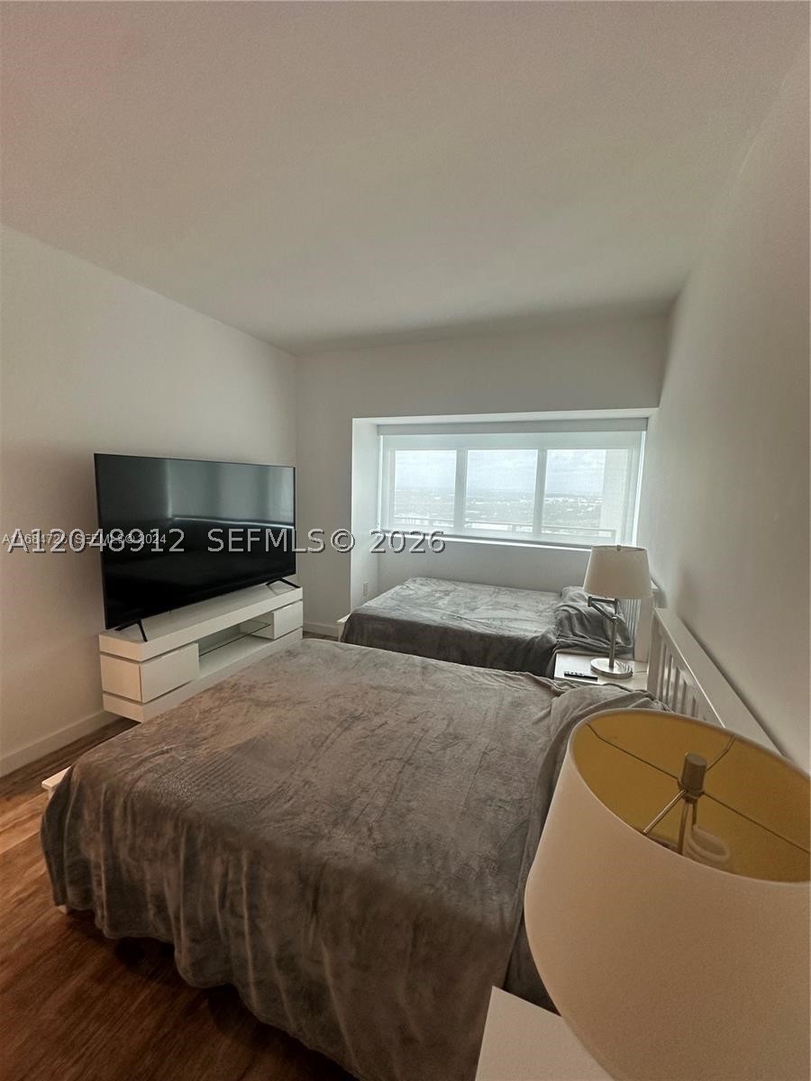 650 NE 32nd St #4205, Miami FL 33137