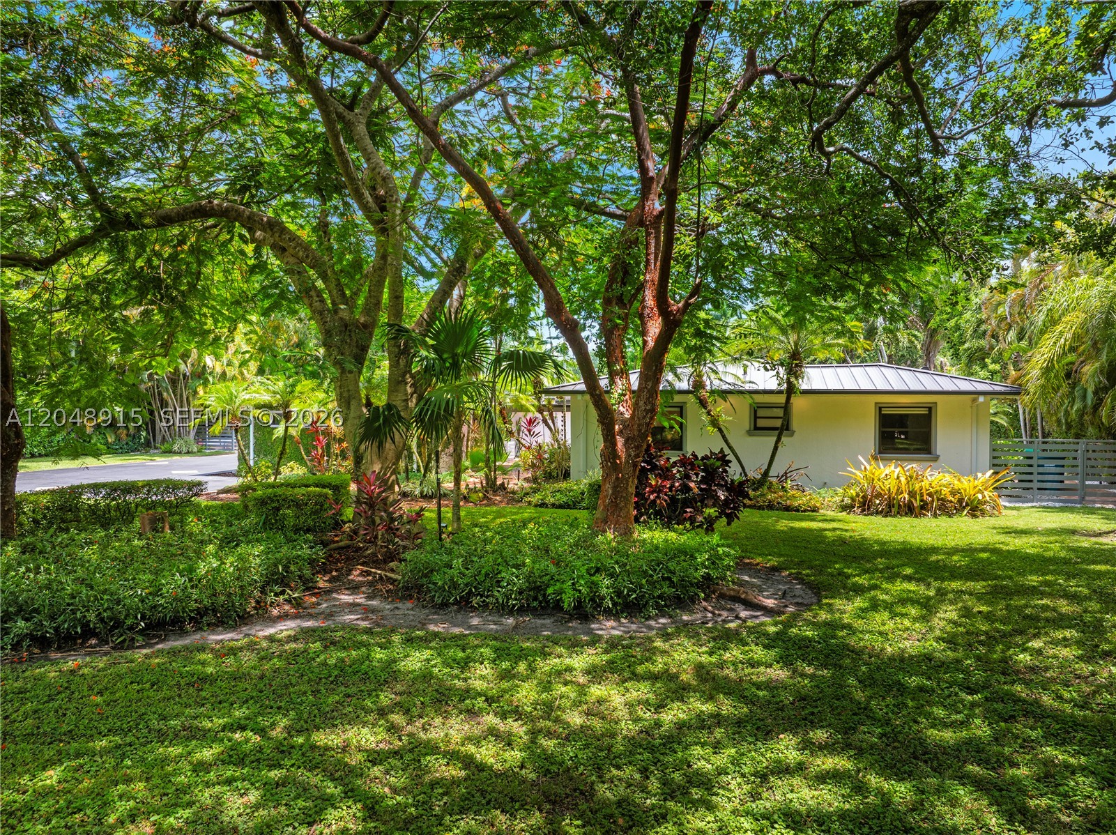 8735 SW 122nd St, Miami FL 33176