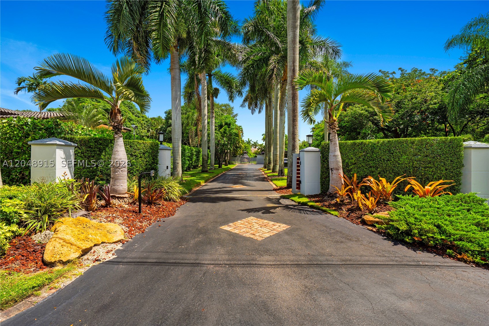 8735 SW 122nd St, Miami FL 33176