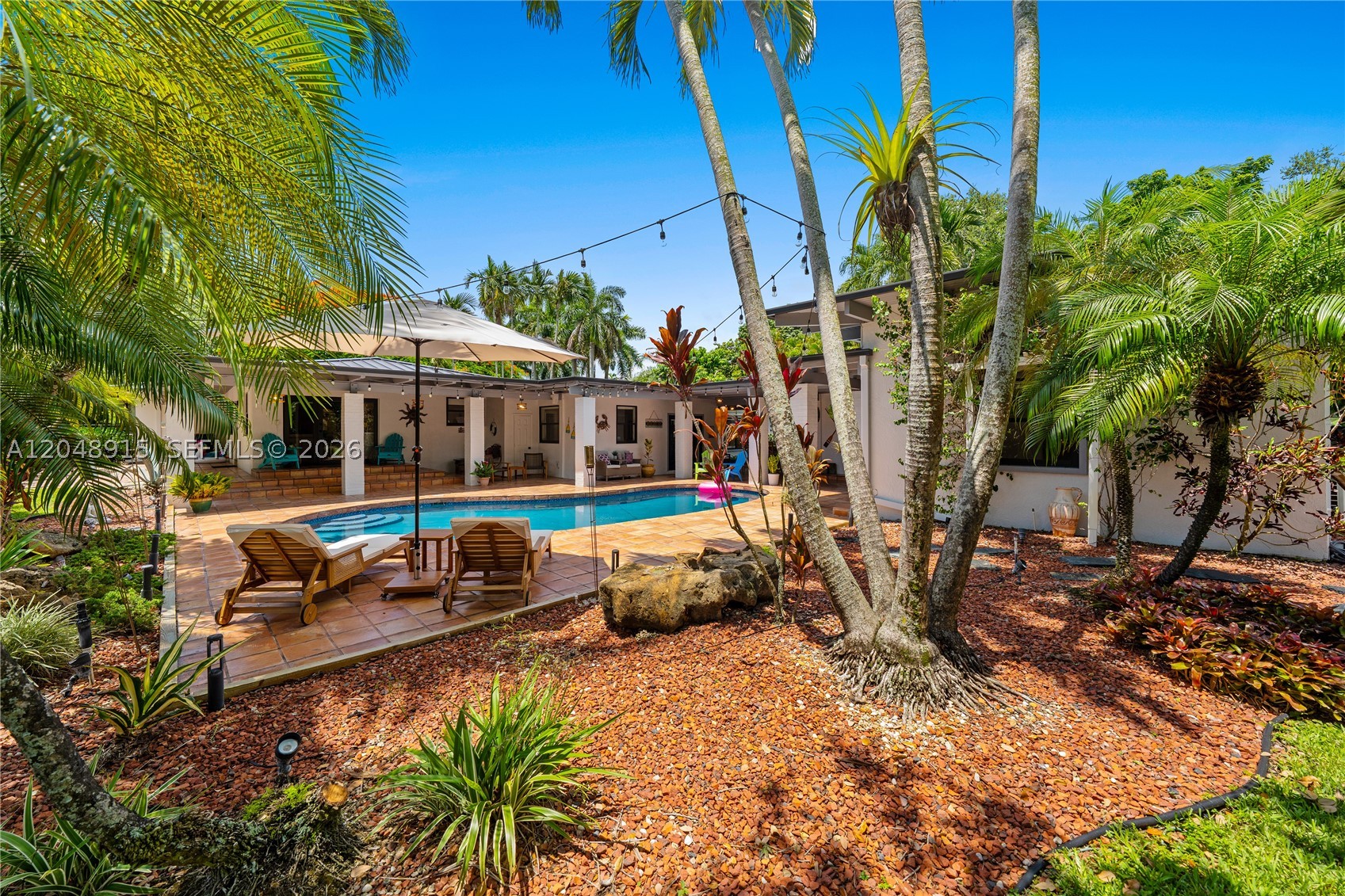 8735 SW 122nd St, Miami FL 33176