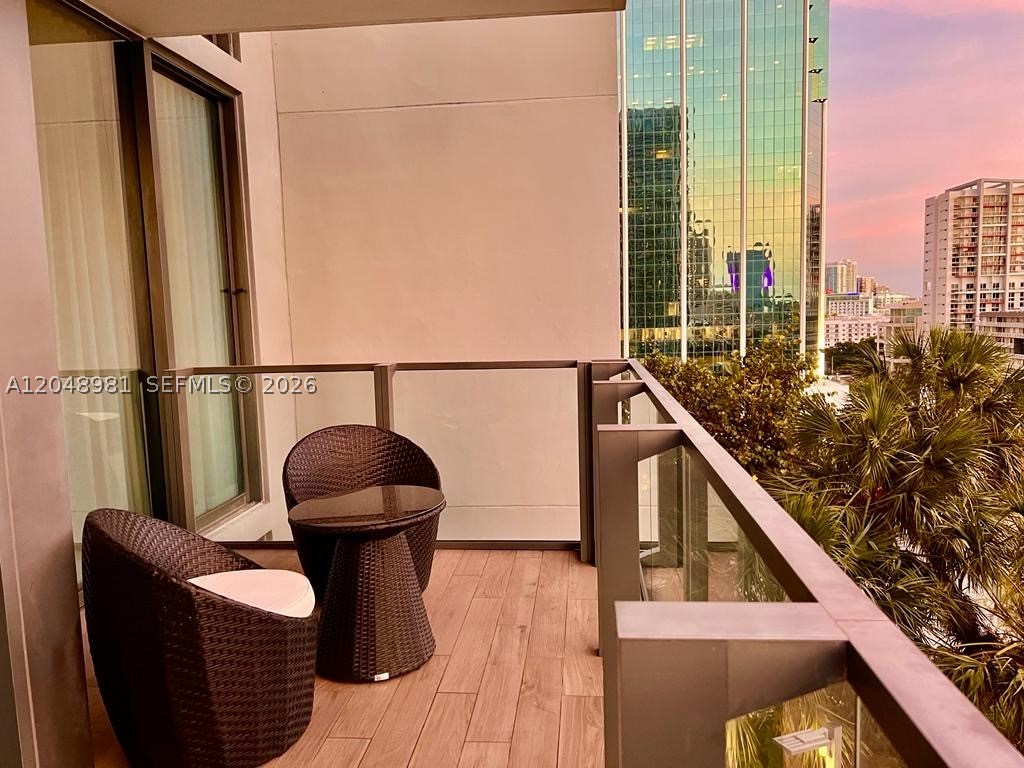 88 SW 7th St #808, Miami FL 33130