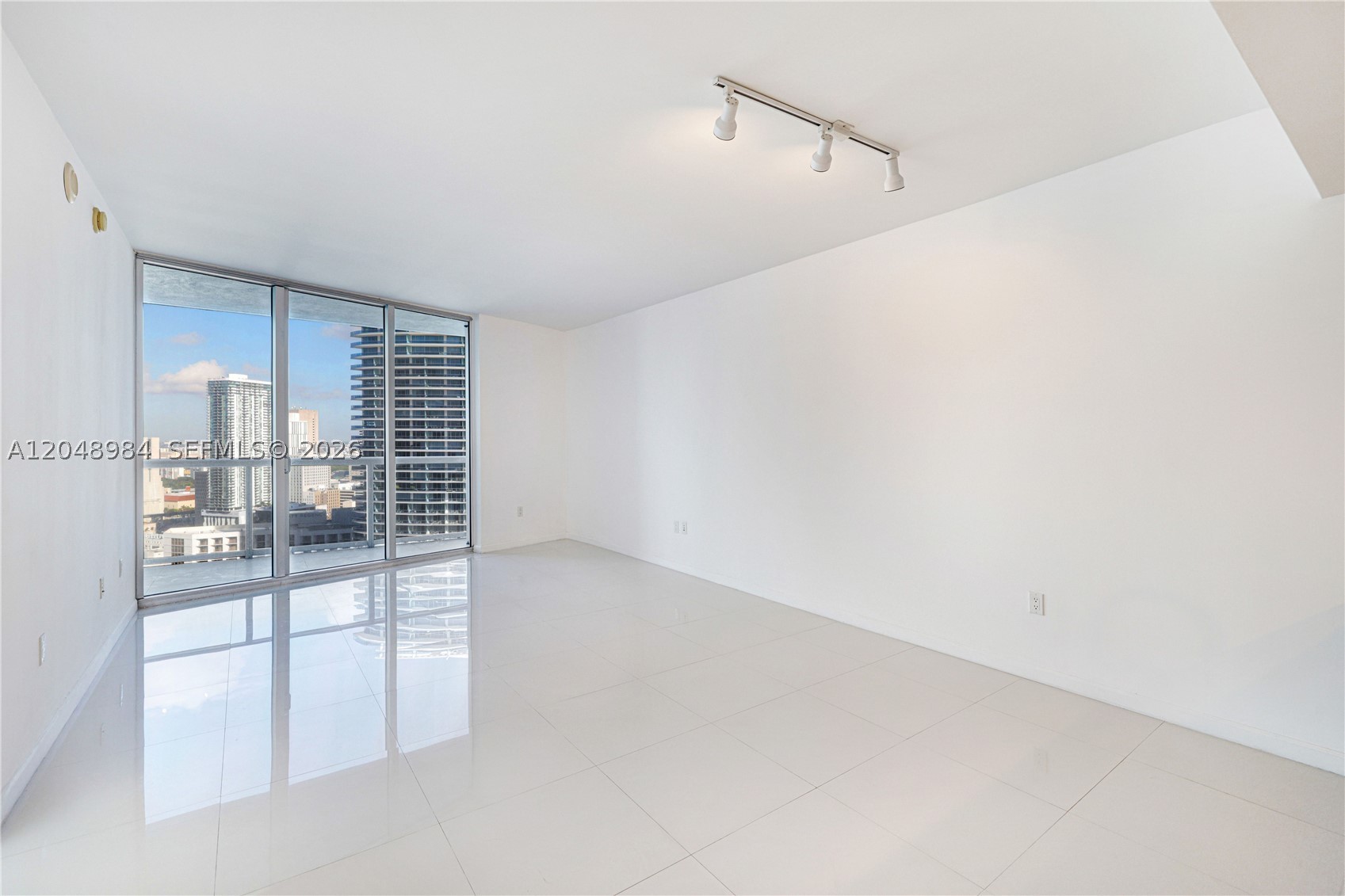 465 Brickell Ave #3506, Miami FL 33131