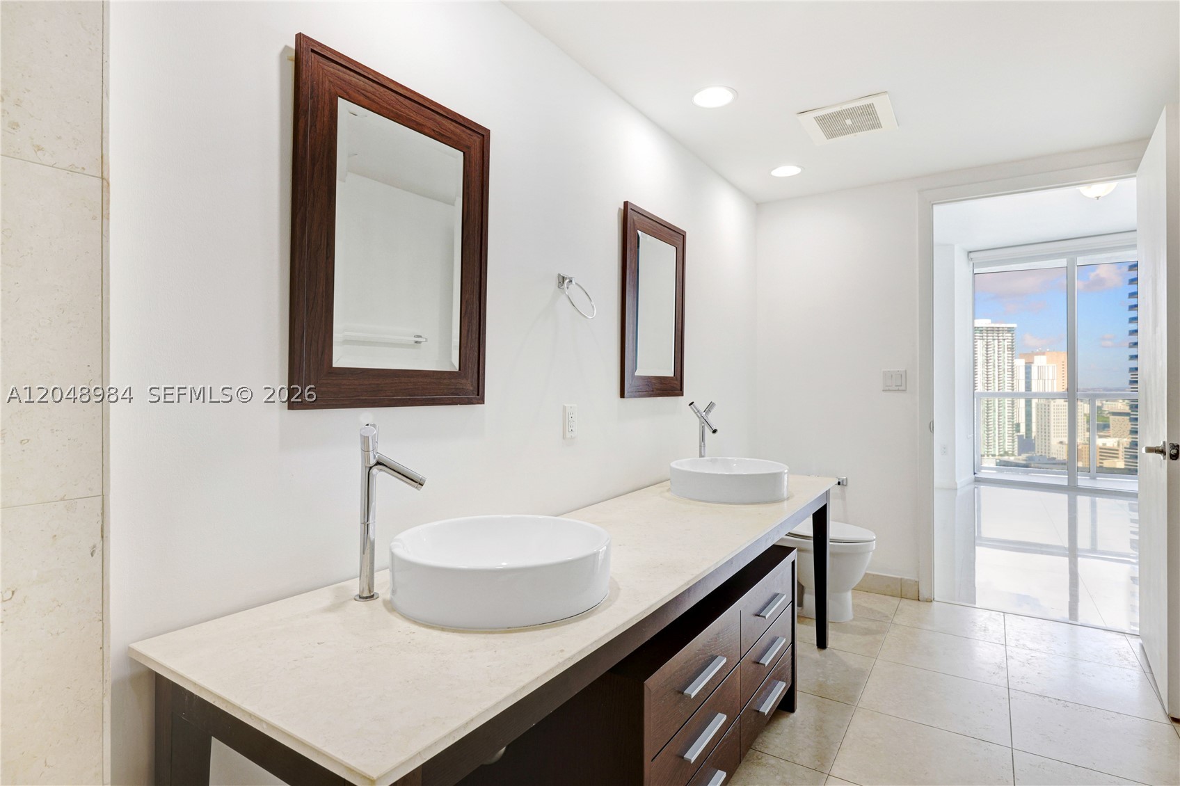 465 Brickell Ave #3506, Miami FL 33131