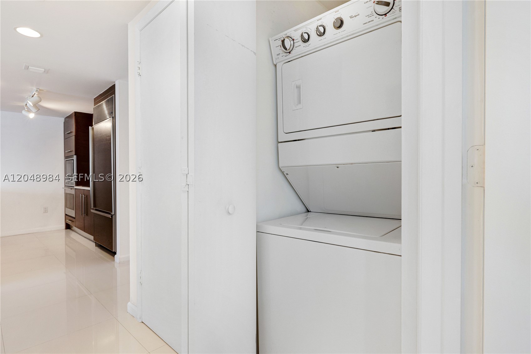 465 Brickell Ave #3506, Miami FL 33131