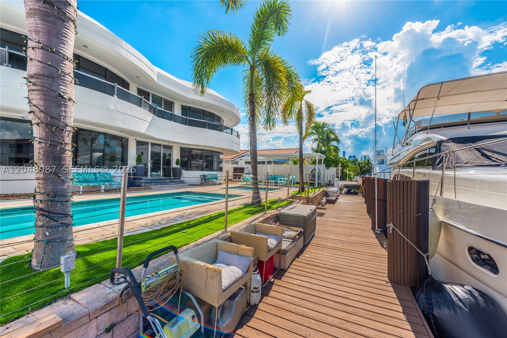 3344 NE 167th St, North Miami Beach FL 33160