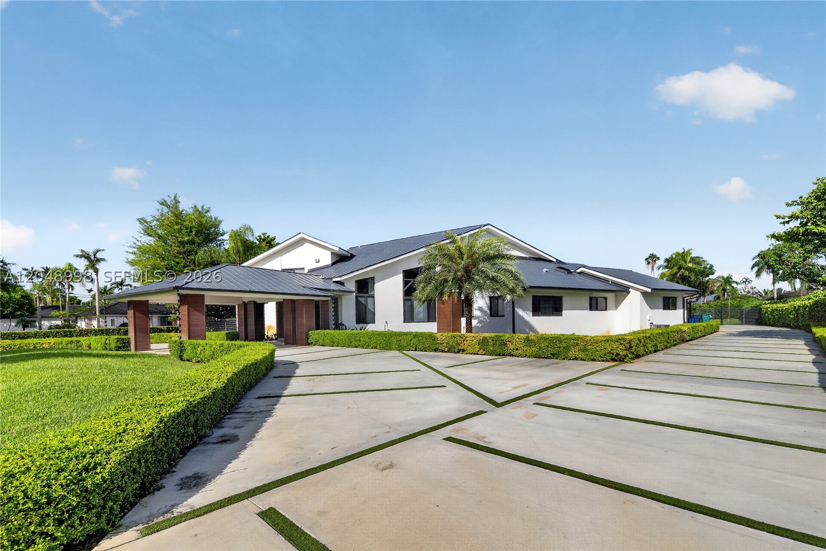 10506 SW 89 Place, Miami FL 33176