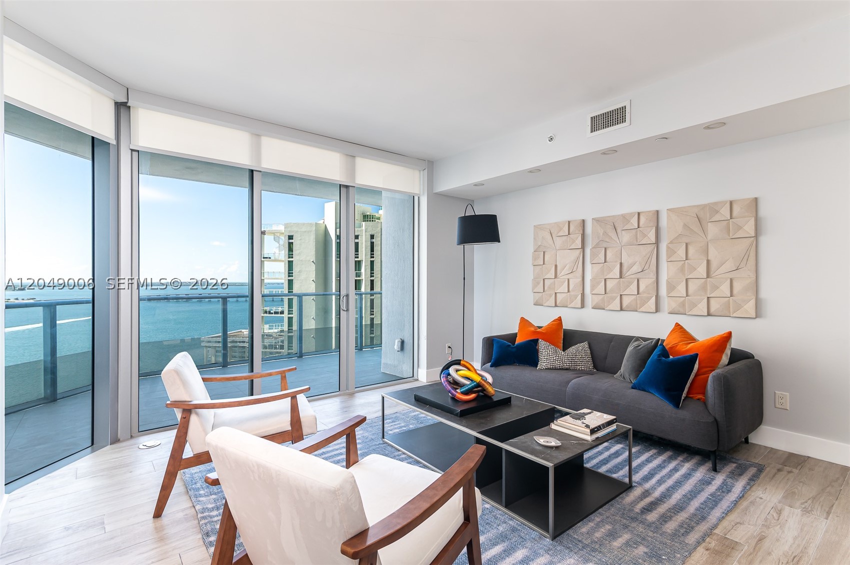 1300 Brickell Bay Dr #2509, Miami FL 33131