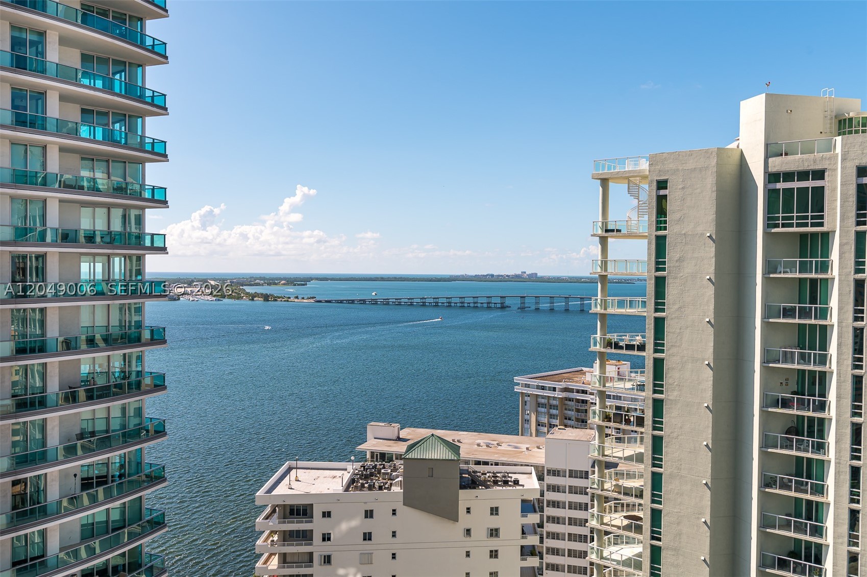 1300 Brickell Bay Dr #2509, Miami FL 33131