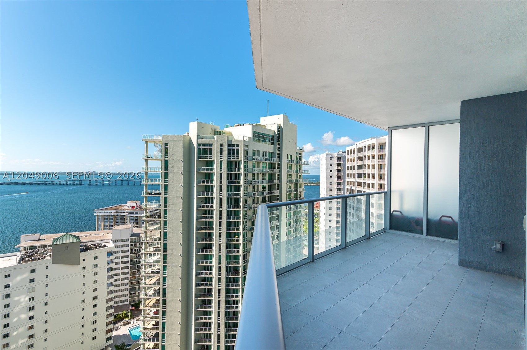 1300 Brickell Bay Dr #2509, Miami FL 33131