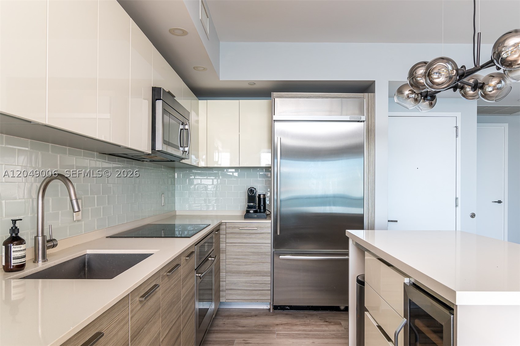 1300 Brickell Bay Dr #2509, Miami FL 33131