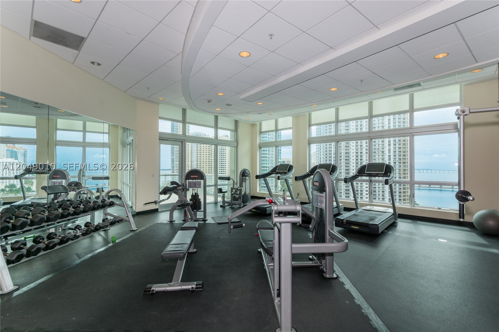 300 S Biscayne Blvd #T-2814, Miami FL 33131