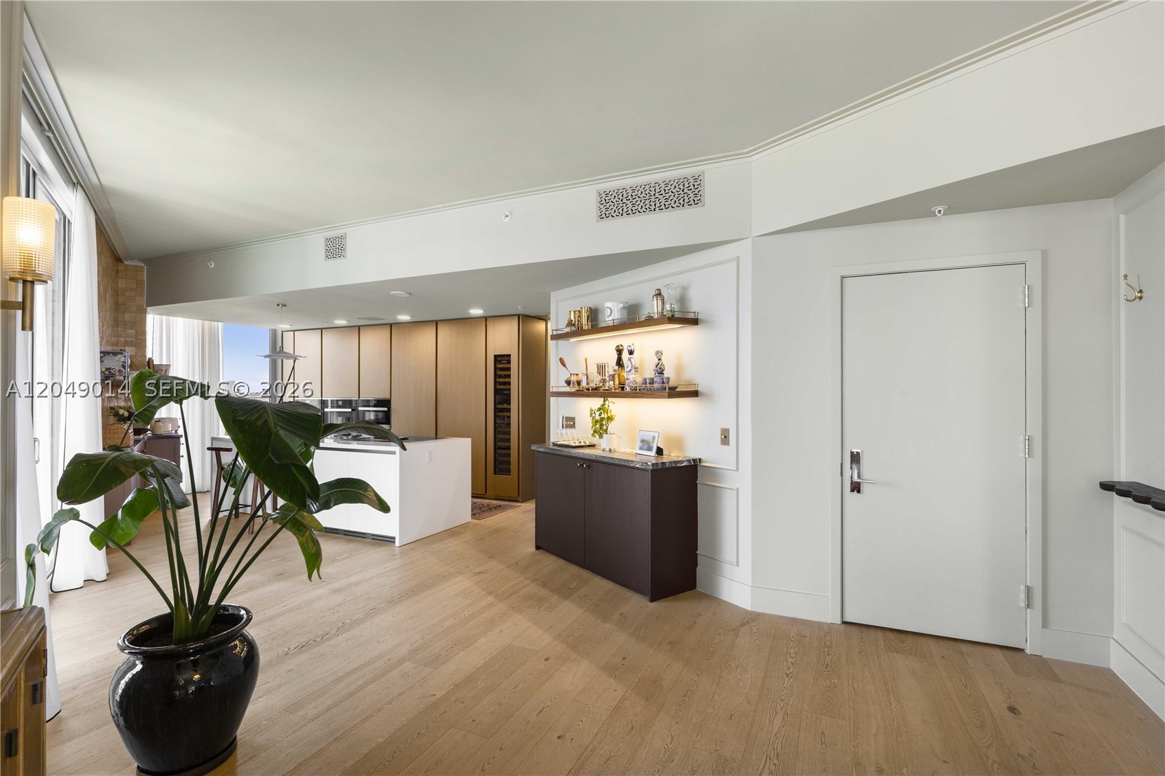6800 Indian Creek Dr #4D, Miami Beach FL 33141
