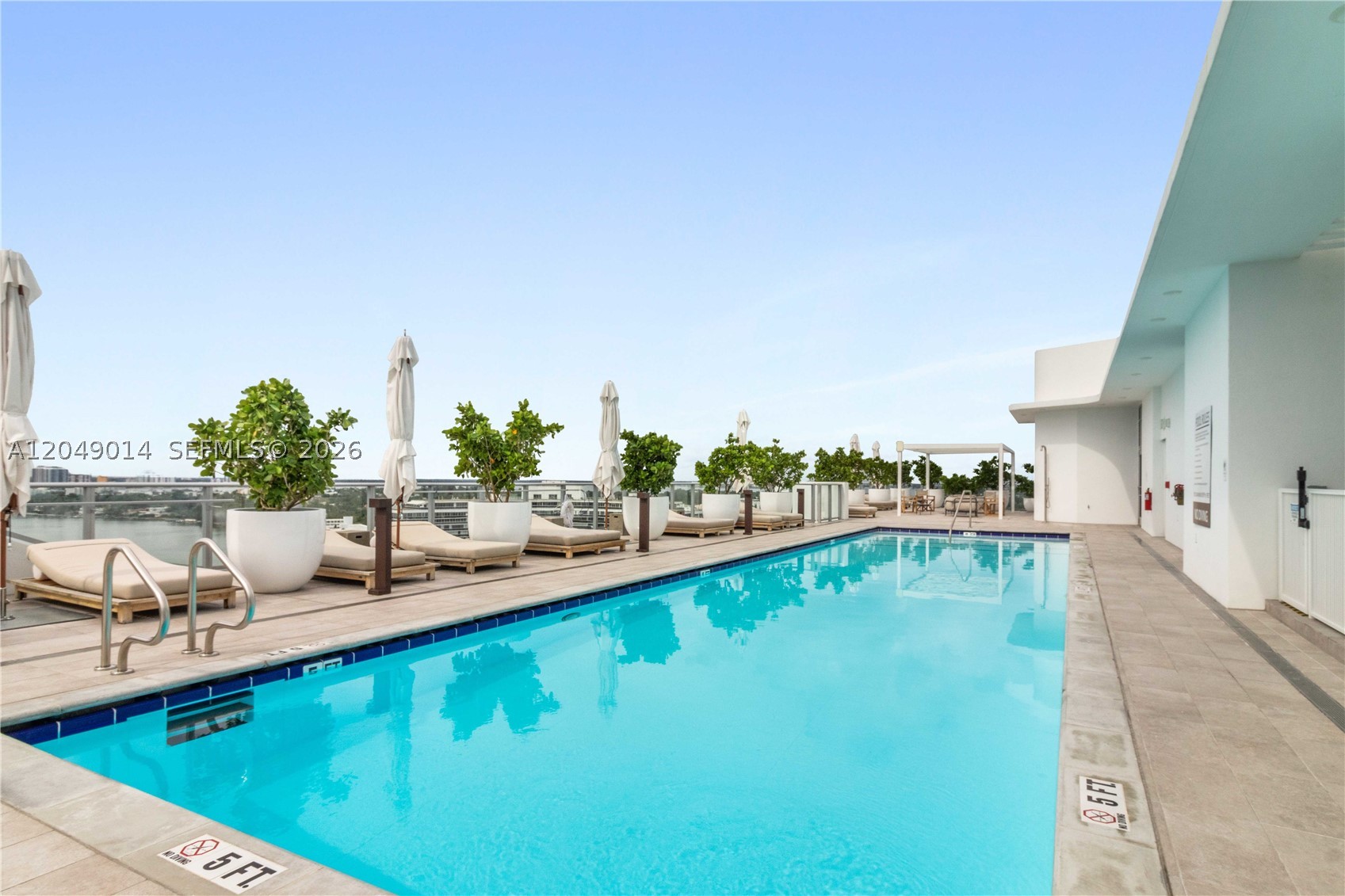 6800 Indian Creek Dr #4D, Miami Beach FL 33141