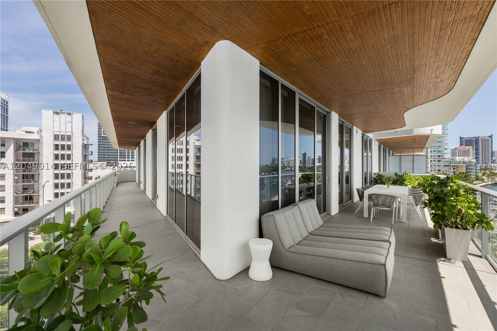 6800 Indian Creek Dr #4D, Miami Beach FL 33141