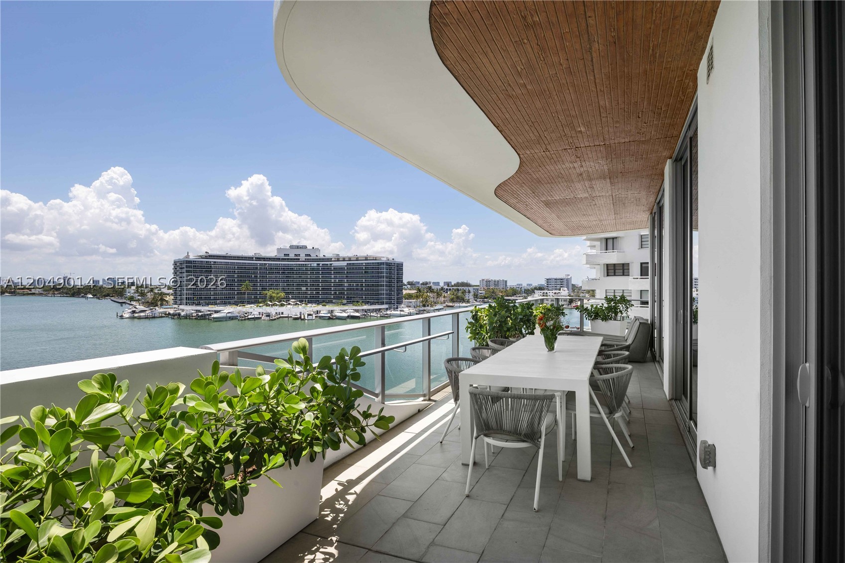 6800 Indian Creek Dr #4D, Miami Beach FL 33141