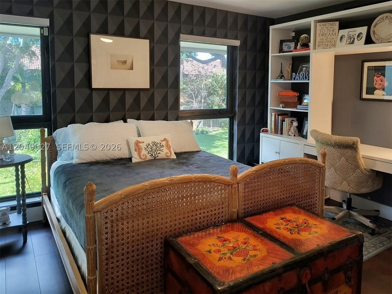 6047 Bayview Dr, Fort Lauderdale FL 33308