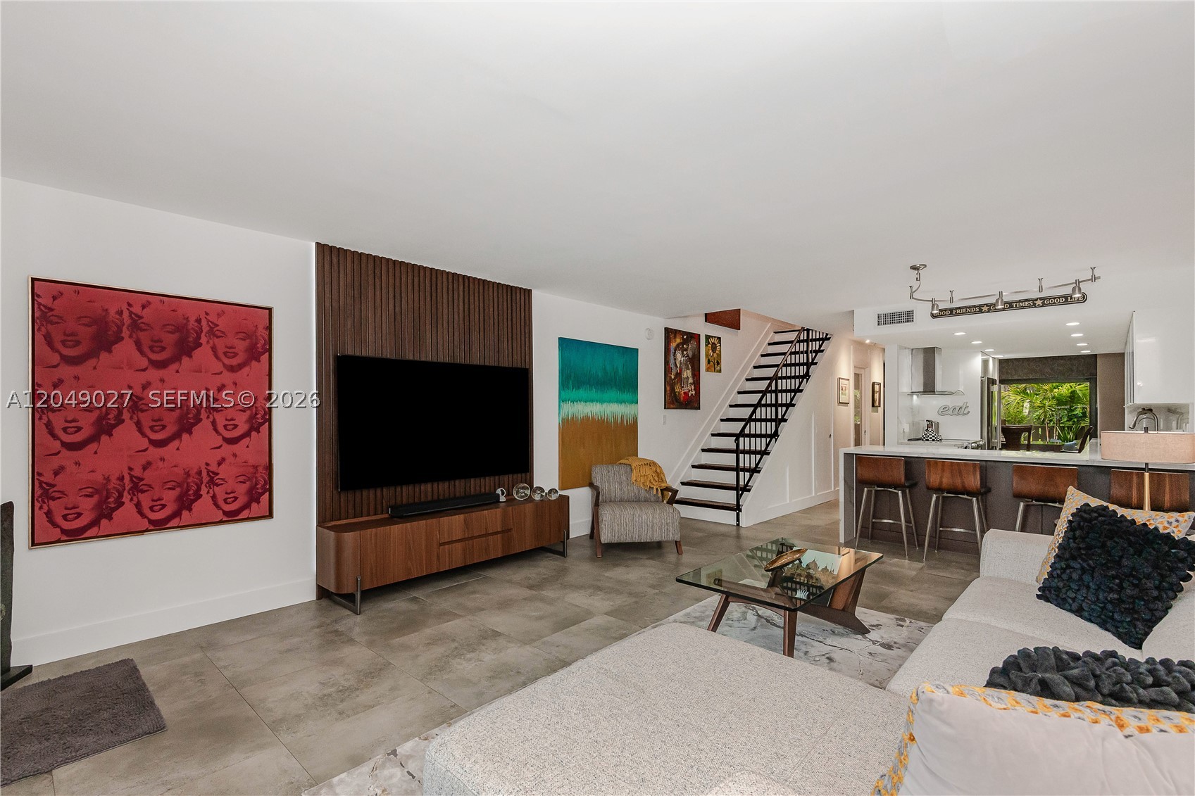 6047 Bayview Dr, Fort Lauderdale FL 33308