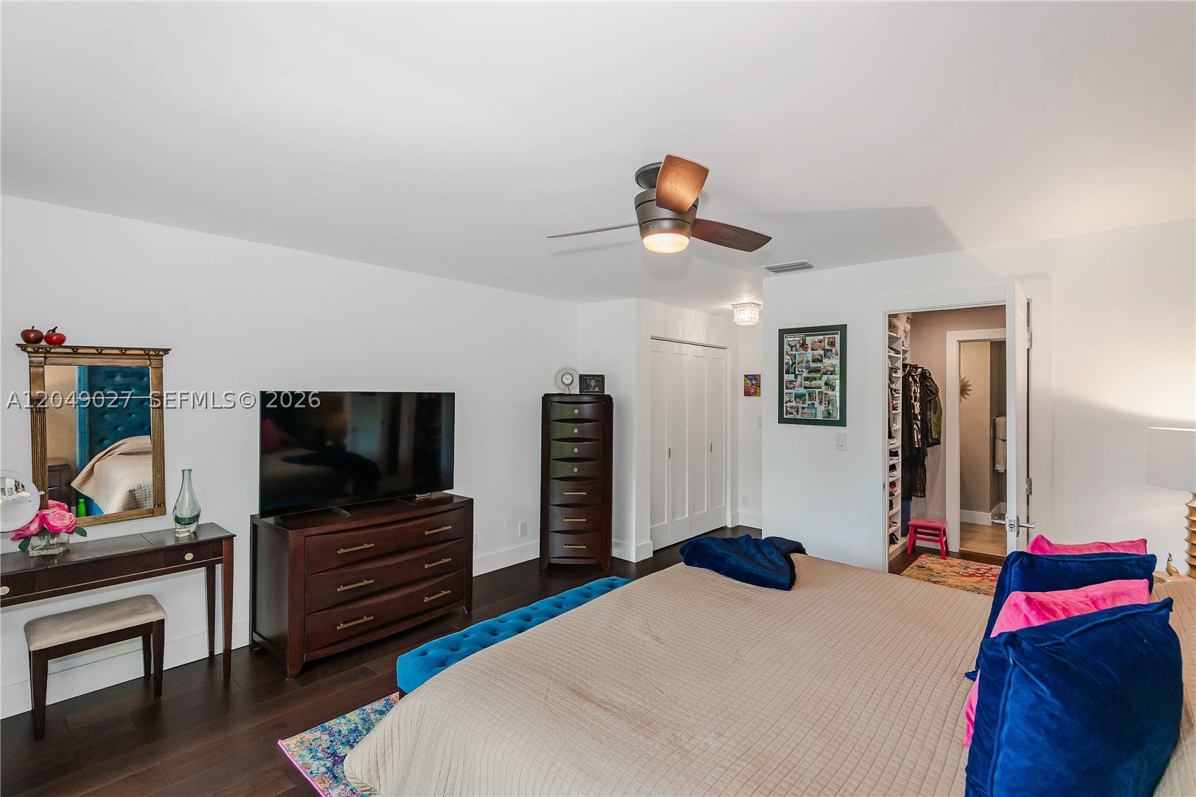 6047 Bayview Dr, Fort Lauderdale FL 33308