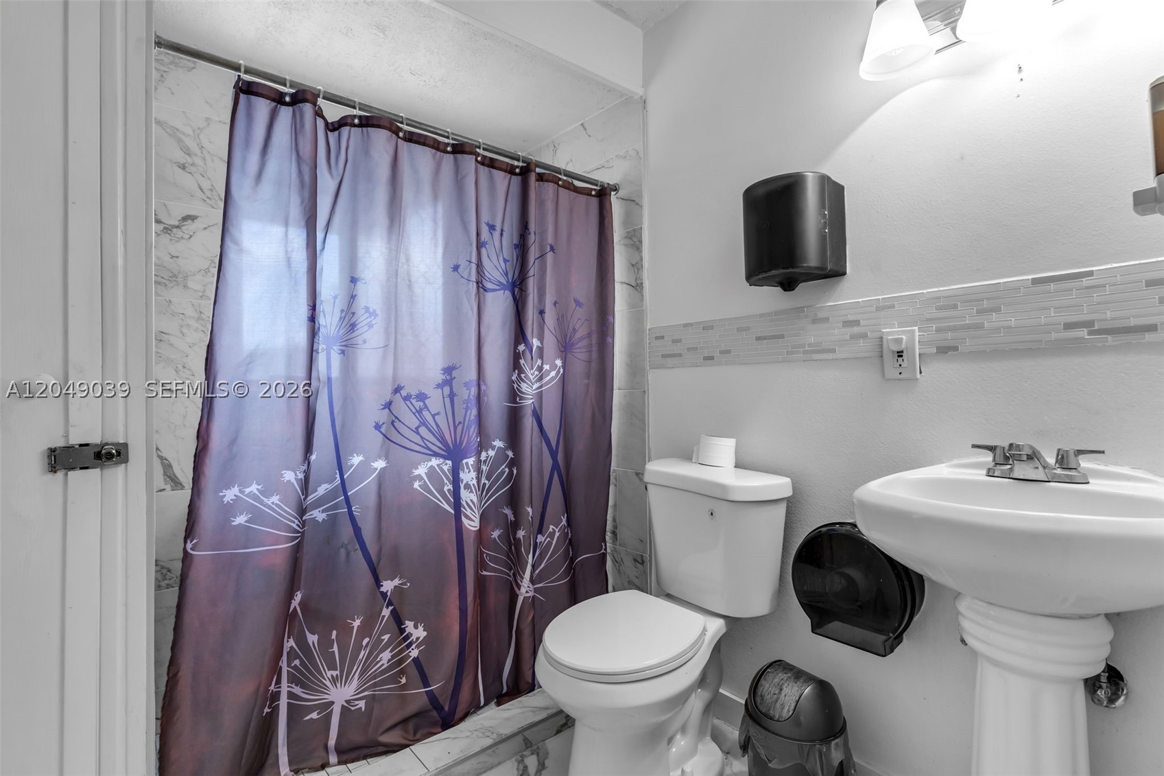 20630 NW 37th Ct, Miami Gardens FL 33055