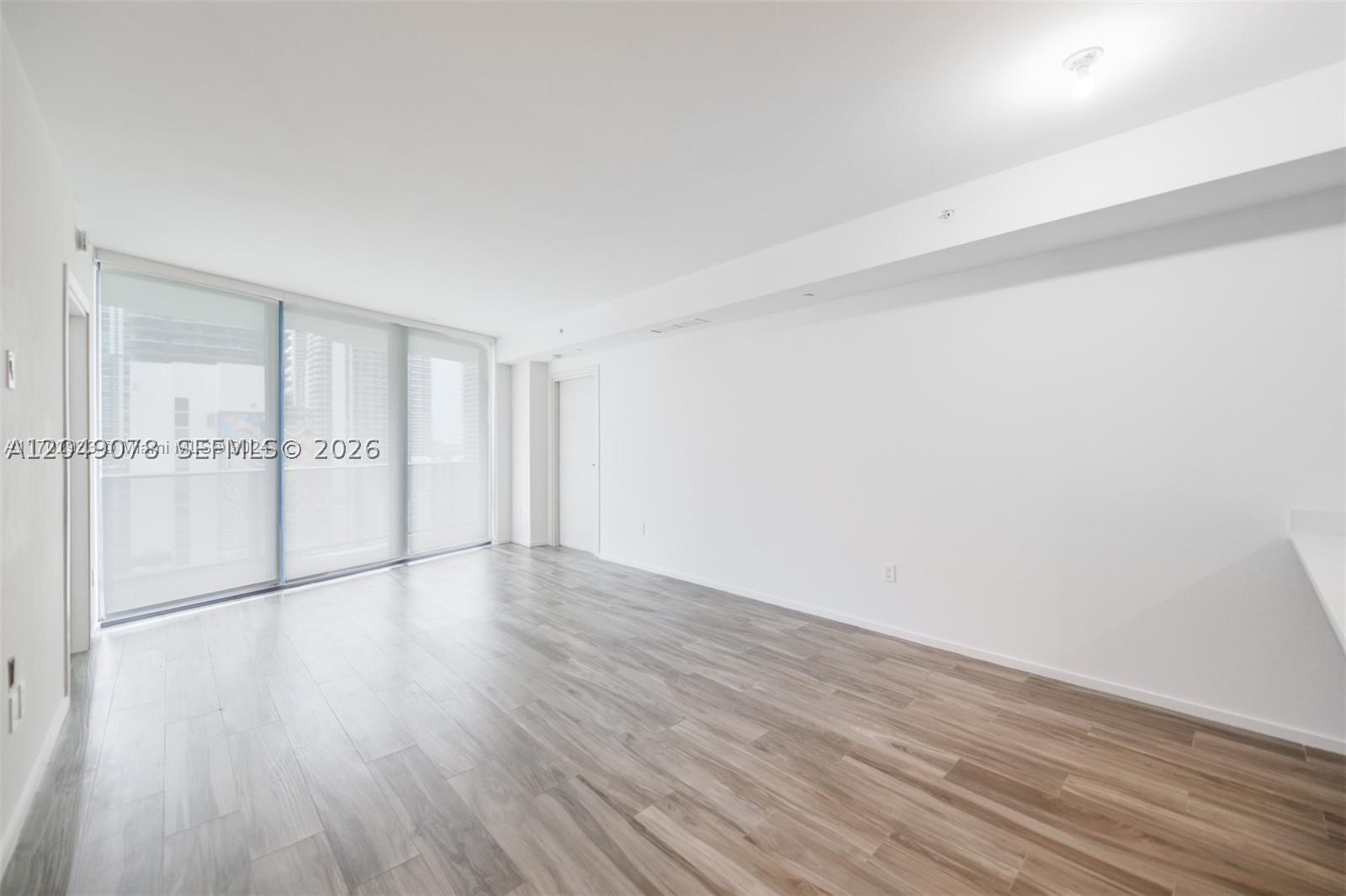 801 S Miami Ave #1702, Miami FL 33130