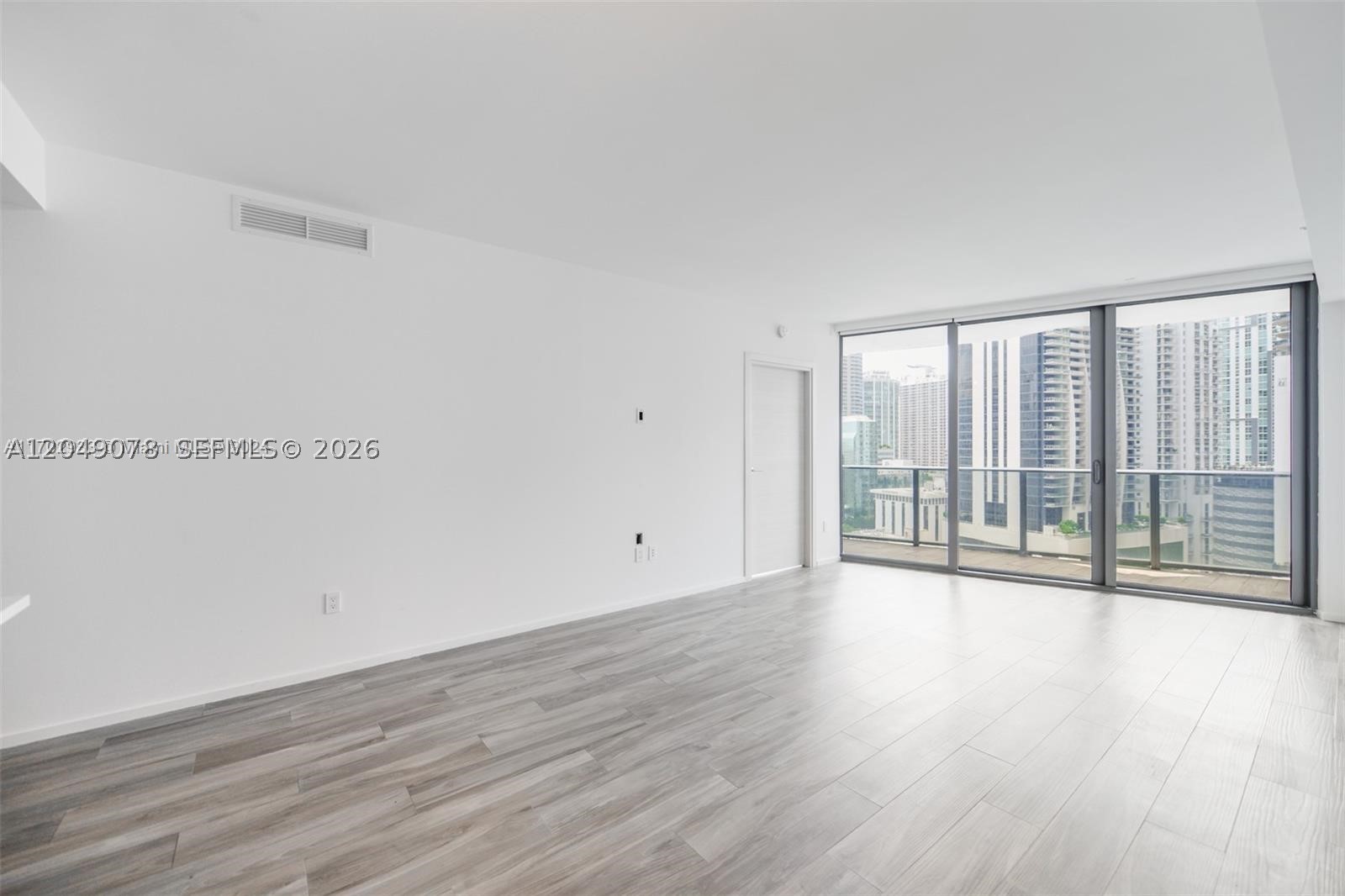 801 S Miami Ave #1702, Miami FL 33130
