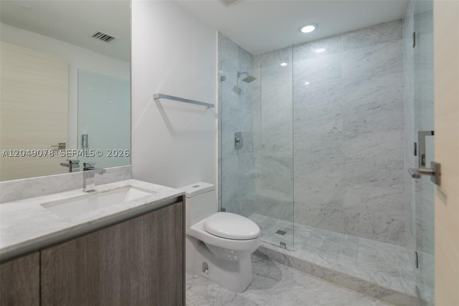 801 S Miami Ave #1702, Miami FL 33130