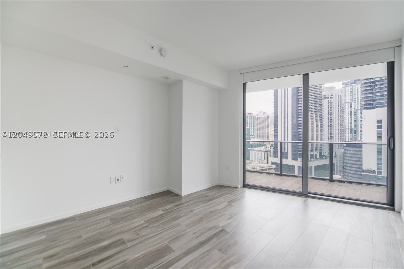 801 S Miami Ave #1702, Miami FL 33130