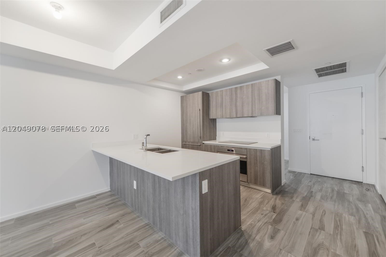 801 S Miami Ave #1702, Miami FL 33130