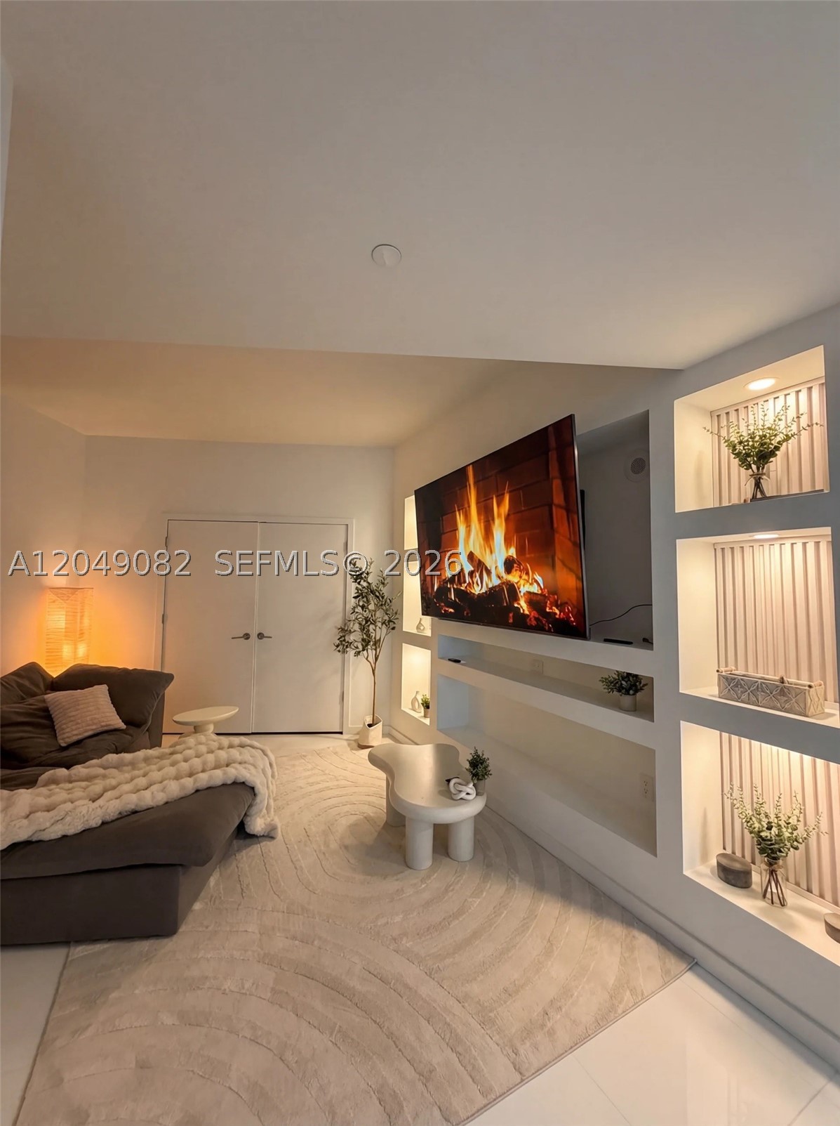 851 NE 1st Ave #2301, Miami FL 33132