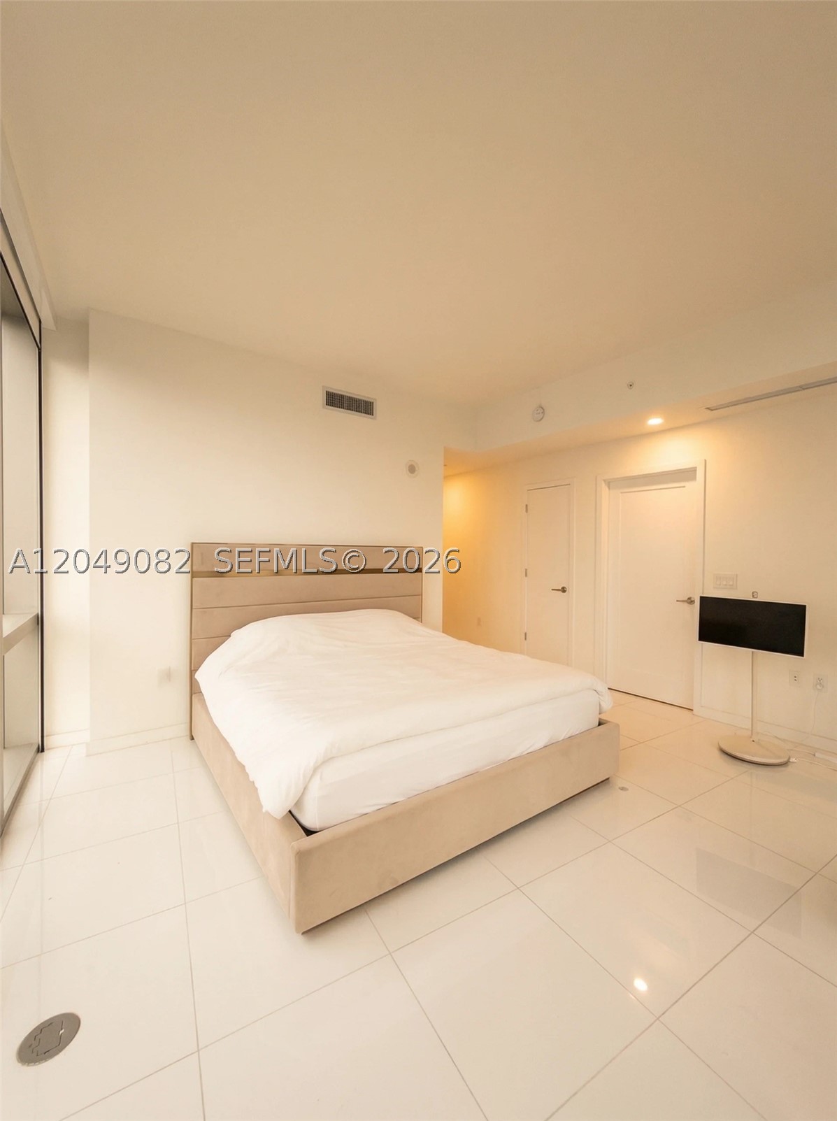 851 NE 1st Ave #2301, Miami FL 33132