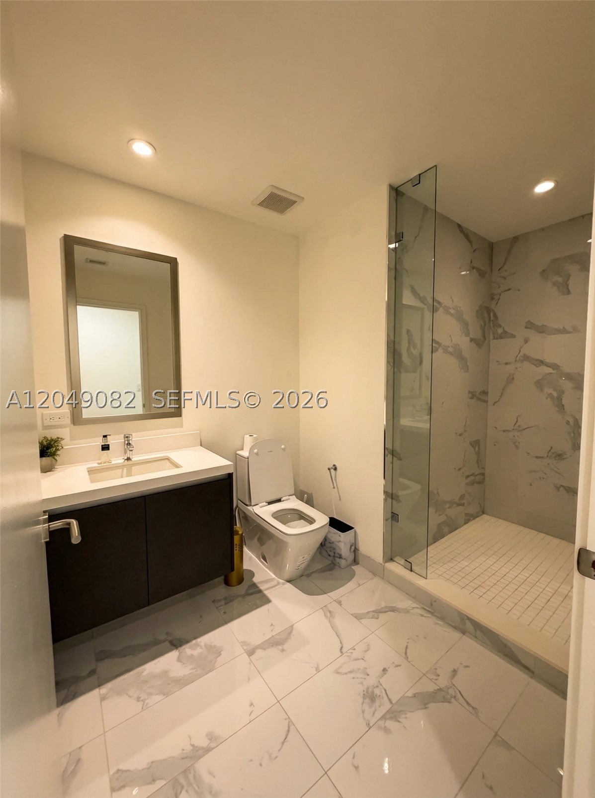 851 NE 1st Ave #2301, Miami FL 33132