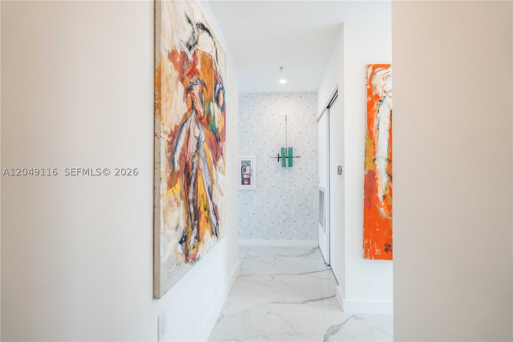 8425 Crespi Blvd #304, Miami Beach FL 33141
