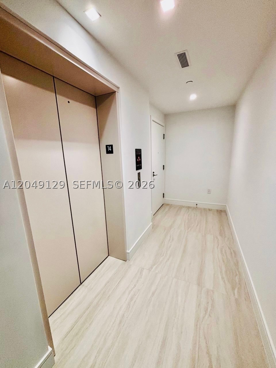 2411 Laguna Circle North #1411, Miami FL 33181