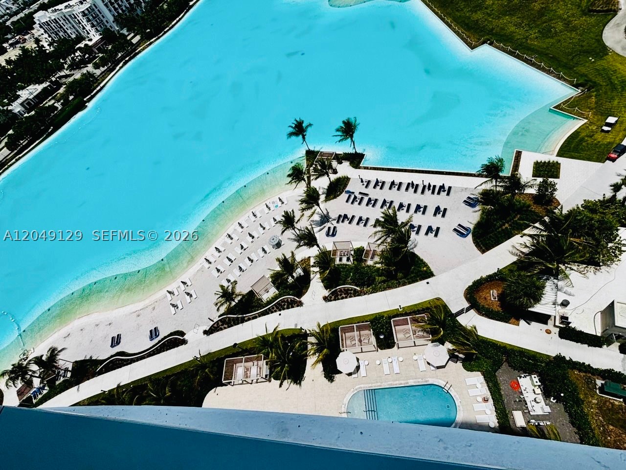 2411 Laguna Circle North #1411, Miami FL 33181